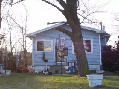 548 Clark Rd, Gary, IN 46406 photo 1