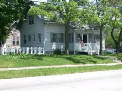 320 E North St, Crown Point, IN 46307 photo 1