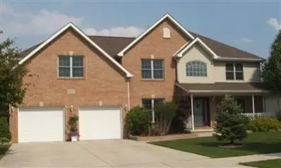 667 Davis Cir, Crown Point, IN 46307 photo 2