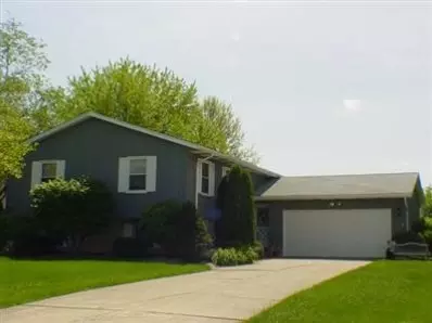 3294 Rustic Ln, Crown Point, IN 46307 photo 1