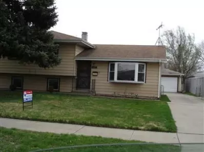 935 W Pine Pl, Griffith, IN 46319 photo 1