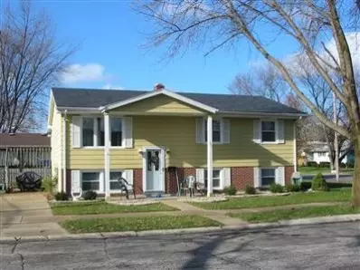 207 Minter Dr, Griffith, IN 46319 photo 1