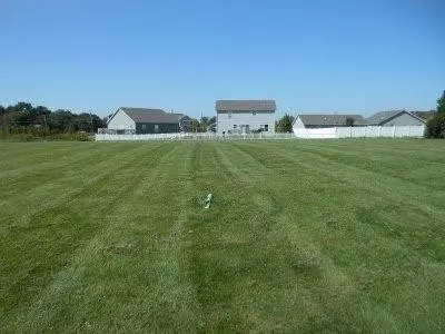 504 N Hampton Manor Dr, Valparaiso, IN 46385 photo 1