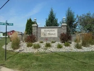232 Hampton Manor Ln, Valparaiso, IN 46385 photo 2