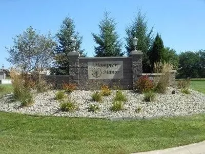 230 Hampton Manor Ln, Valparaiso, IN 46385 photo 2
