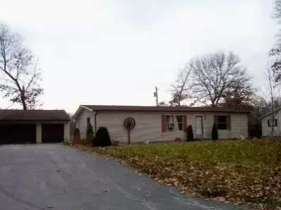 2813 E 1053, De Motte, IN 46310 photo 1