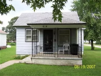 614 E State St, Morocco, IN 47963 photo 2
