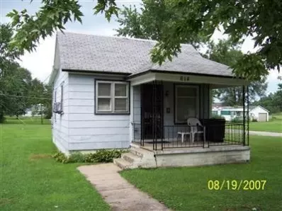 614 E State St, Morocco, IN 47963 photo 1