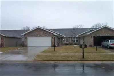7031 Tompkins Ct, Griffith, IN 46319 photo 1