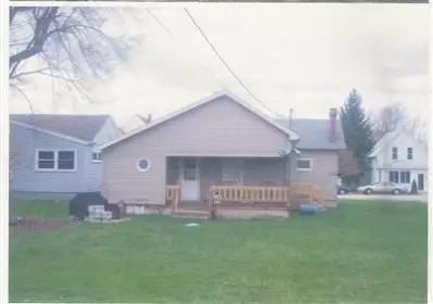 205 E Lincoln St, Kentland, IN 47951 photo 2
