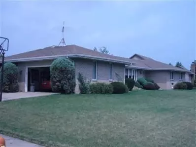 721 Savannah Dr, Crown Point, IN 46307 photo 2