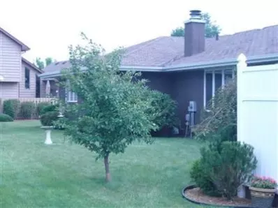721 Savannah Dr, Crown Point, IN 46307 photo 4