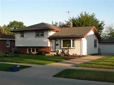910 W Ash St, Griffith, IN 46319 photo 1