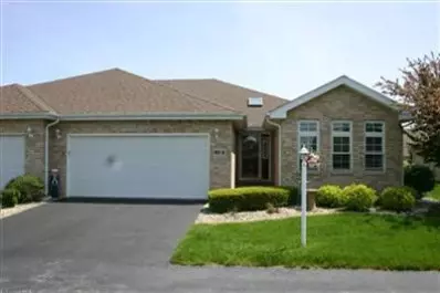 925 Easy St, Crown Point, IN 46307 photo 1