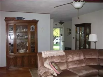 627 River Dr, Munster, IN 46321 photo 7