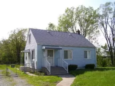 100 Marshall St, Gary, IN 46404 photo 1
