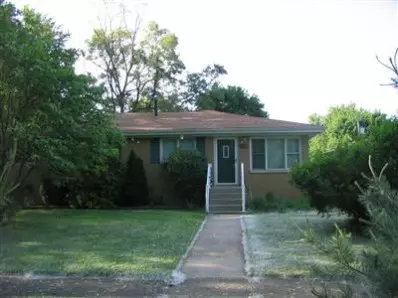 228 E Division, De Motte, IN 46310 photo 1