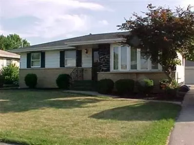 628 Northgate Dr, Dyer, IN 46311 photo 1