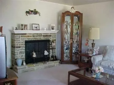 628 Northgate Dr, Dyer, IN 46311 photo 2