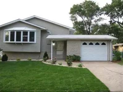 8048 Hemlock Ave, Gary, IN 46403 photo 1
