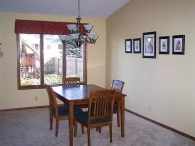 631 N Rueth Dr, Griffith, IN 46319 photo 5