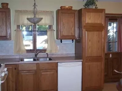 631 N Rueth Dr, Griffith, IN 46319 photo 6