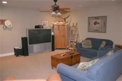43 Stonegate Ct, Valparaiso, IN 46385 photo 8