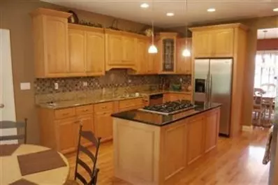 43 Stonegate Ct, Valparaiso, IN 46385 photo 4