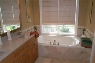 43 Stonegate Ct, Valparaiso, IN 46385 photo 6