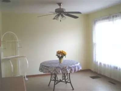 10352 N 477, De Motte, IN 46310 photo 2