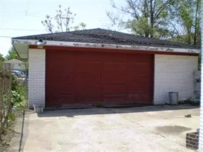 1556 Chase St, Gary, IN 46404 photo 2