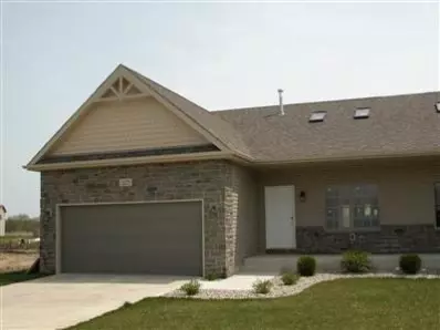 1225 Sawgrass Dr, Griffith, IN 46319 photo 1