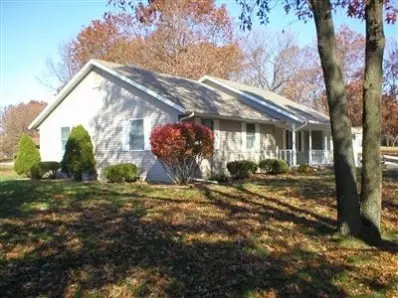 7022 Spring Ct, De Motte, IN 46310 photo 1