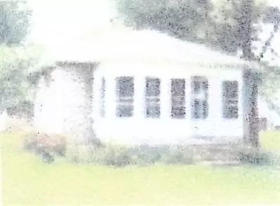 514 Oneida St, La Crosse, IN 46348 photo 1