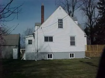 4524 Whitcomb St, Gary, IN 46408 photo 2