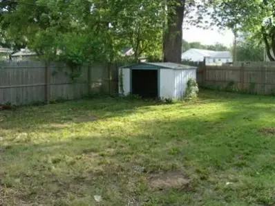 3840 Roosevelt Pl, Gary, IN 46408 photo 2