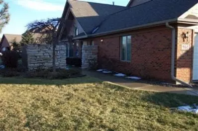 932 Cornwallis Ln, Munster, IN 46321 photo 1