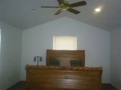 2828 Hanley St, Gary, IN 46404 photo 6