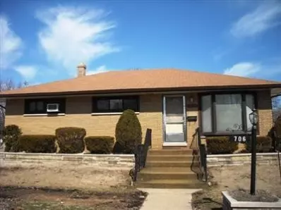 706 W Ash Ave, Griffith, IN 46319 photo 2