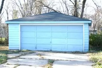 4972 Vermont St, Gary, IN 46409 photo 2