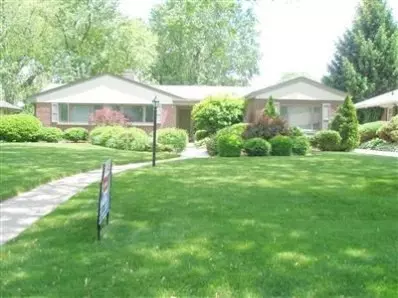 8235 Baring, Munster, IN 46321 photo 2