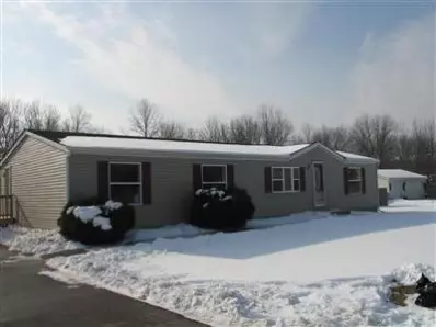 4801 E 1068, De Motte, IN 46310 photo 2