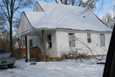 940 E 44th Ave, Gary, IN 46409 photo 1