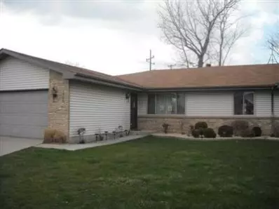 1960 W Ash St, Griffith, IN 46319 photo 1