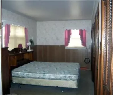 4665 Ross Rd, Gary, IN 46408 photo 5