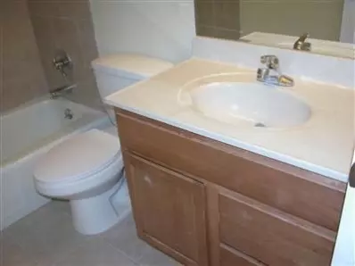 109 N Jay St, Griffith, IN 46319 photo 7