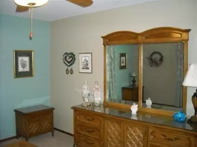 614 E Ash Pl, Griffith, IN 46319 photo 9