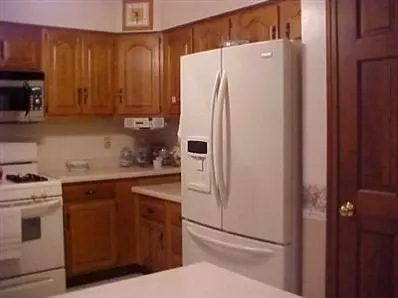 337 N Lillian Ave, Griffith, IN 46319 photo 3