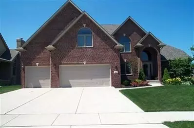 185 Indigo Dr, Dyer, IN 46311 photo 1