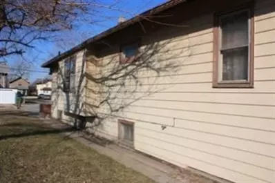 440 Pierce St, Gary, IN 46402 photo 2